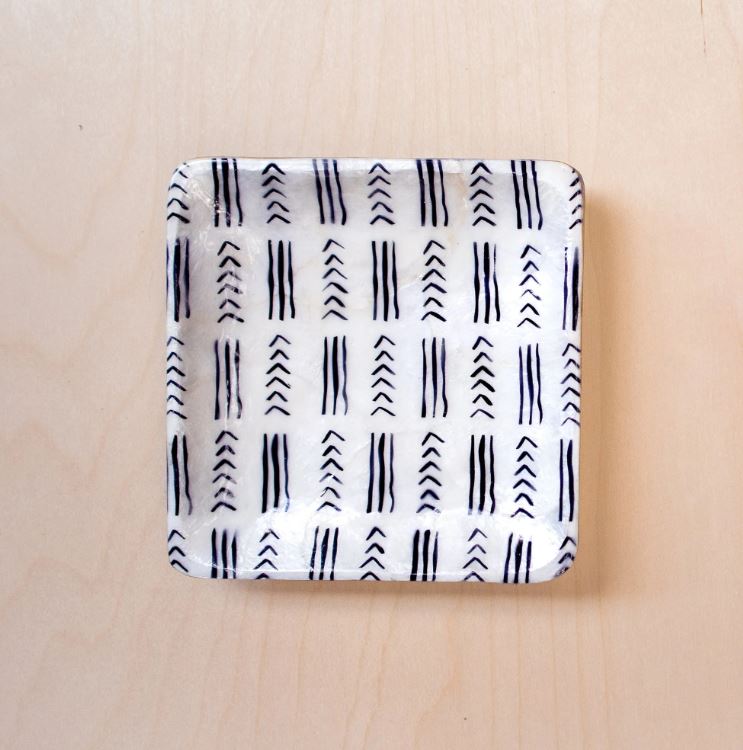 Acacia Capiz Catchall Tray - Lines & Arrows