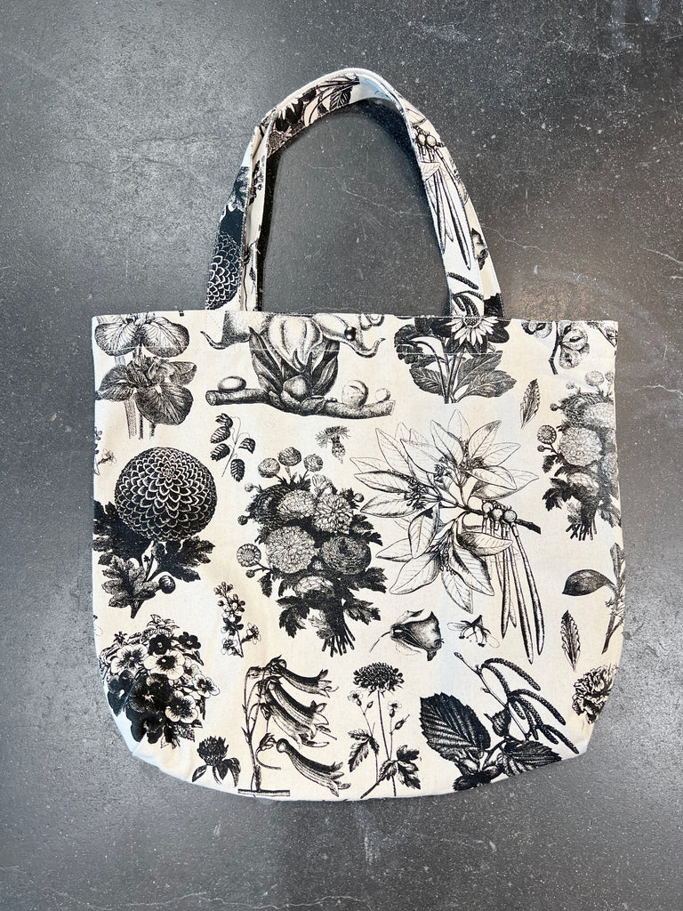 Graphic Print Beach Bag/Tote - Flowers
